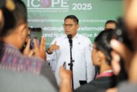 /Wakil Menteri Pertanian (Wamentan), Sudaryono pada acara pembukaan Konferensi Internasional Kelapa Sawit dan Lingkungan atau International Conference of Oil Palm and Environment (ICOPE) 2025. (Dok. Kementan)

