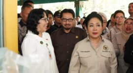 Plt. Sekretaris Utama Badan Pangan Nasional atau Bapanas, Sarwo Edhy bersama Komisi IV DPR RI melakukan kunjungan kerja. (Dok. Bapanas)