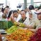 Bapanas mendampingi Komisi IV DPR RI melakukan kunjungan kerja ke Pasar Johar, Semarang. (Dok. Bapanas)