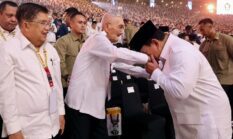 Momen Jokowi Serukan Kata “Siap Pak!” kepada Prabowo Subianto di HUT Partai Gerindra