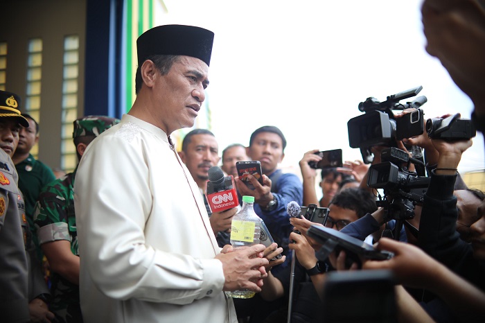 Menteri Pertanian Andi Amran Sulaiman melakukan inspeksi mendadak (sidak) ke Pasar Jaya Lenteng Agung, Jakarta Selatan. (Dok. Kementsm)