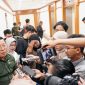 Kepala Bapanas Arief Prasetyo Adi menjelaskan program SPHP Jagung usai rapat dengan Menko Pangan. (Dok. Bapanas)